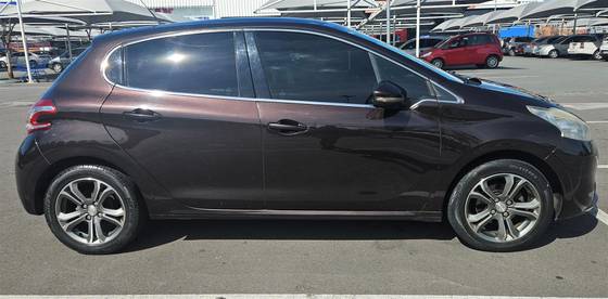 PEUGEOT 208 1.6 GRIFFE 16V FLEX 4P MANUAL